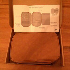 Storagelab travel jewelry organizer in tan New in box